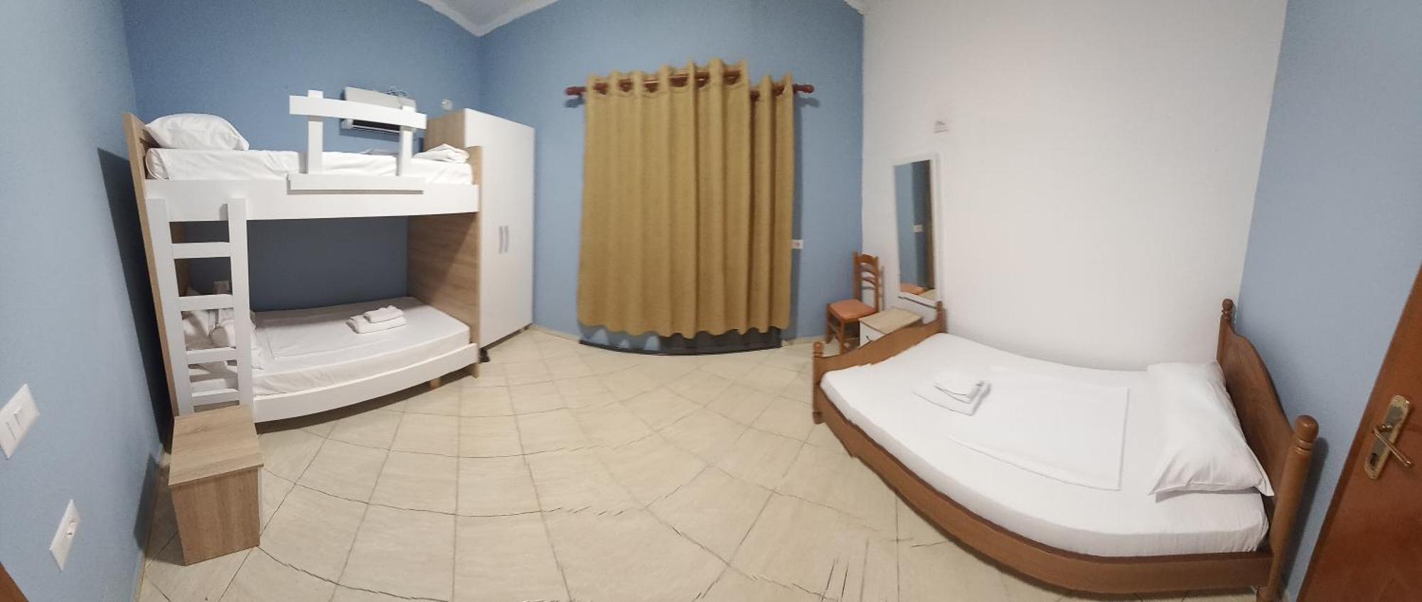 Hotel Eno Пермет Екстер'єр фото