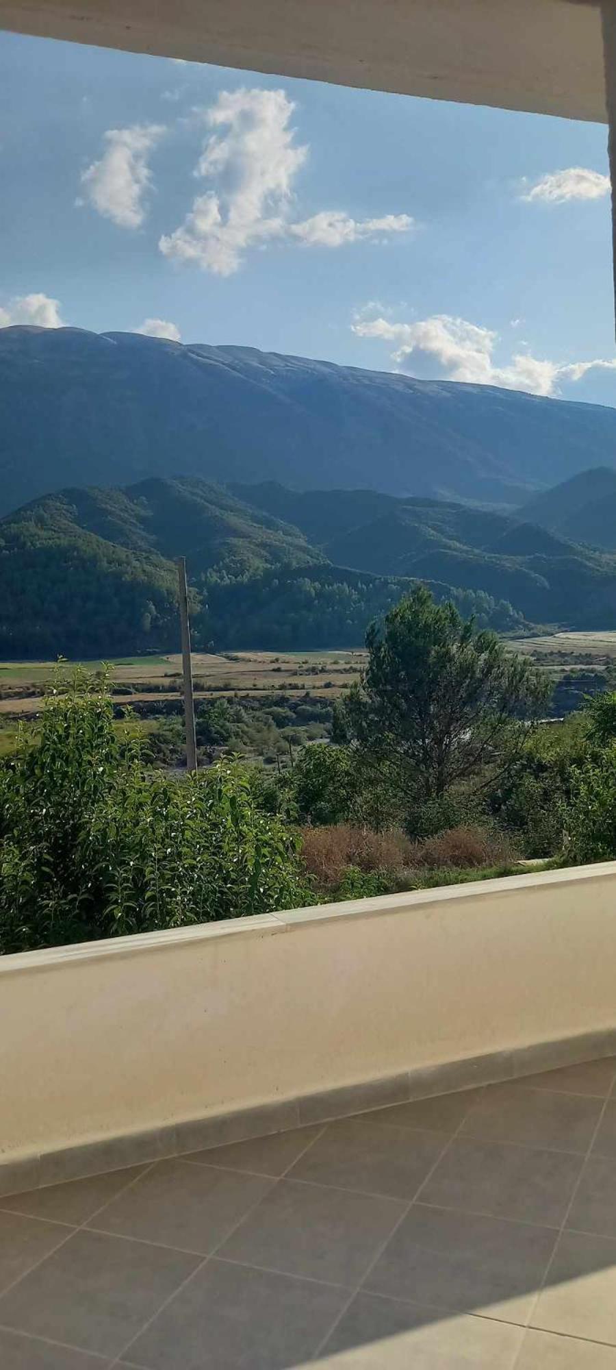 Hotel Eno Пермет Екстер'єр фото
